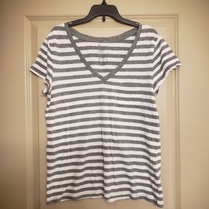 Gap striped V-Neck